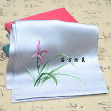 一针一线绣君子，雅韵天成丝绸情——苏州精品手工绣花手帕品鉴